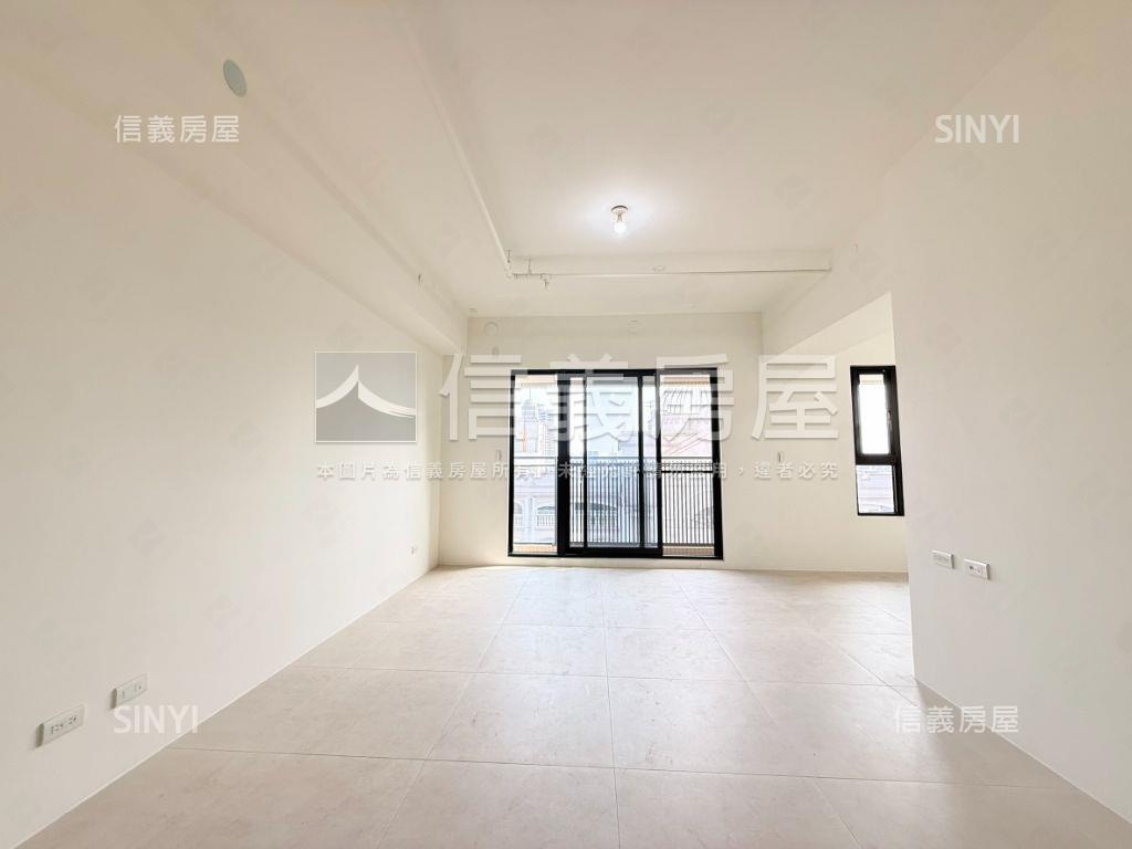 鳳凰康澤未住過四房車位房屋室內格局與周邊環境