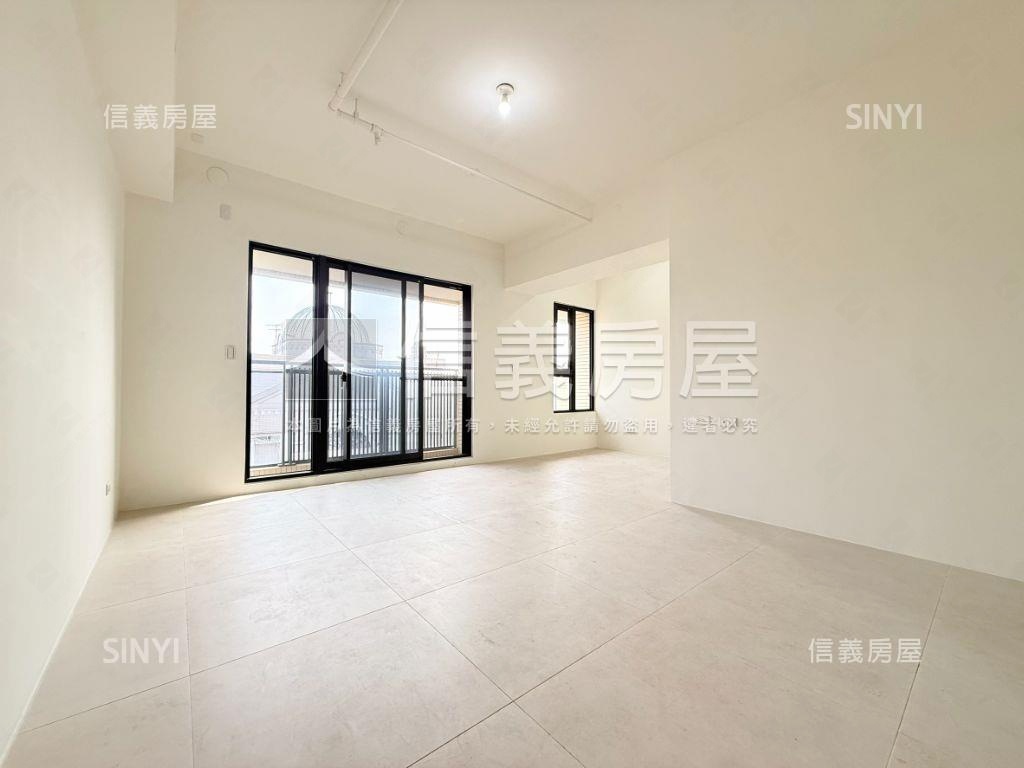 鳳凰康澤未住過四房車位房屋室內格局與周邊環境