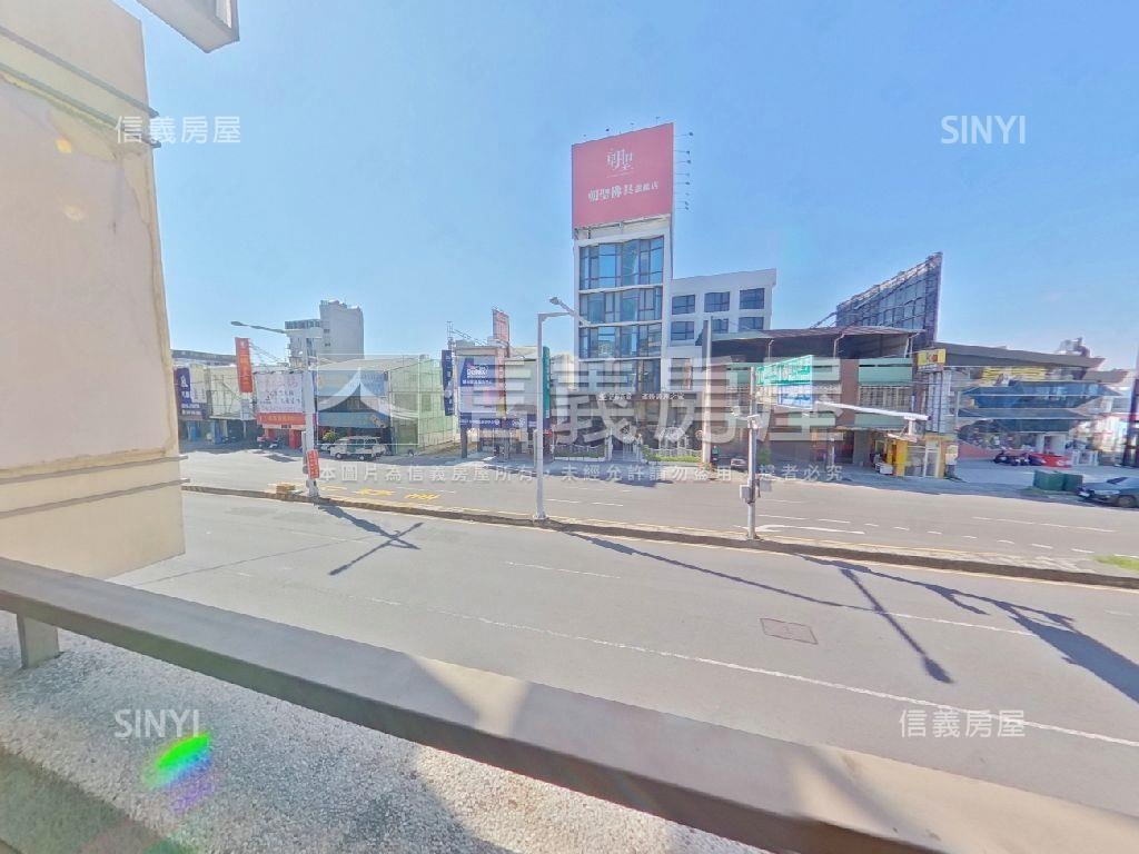 潛力１４期水湳中清路透店房屋室內格局與周邊環境