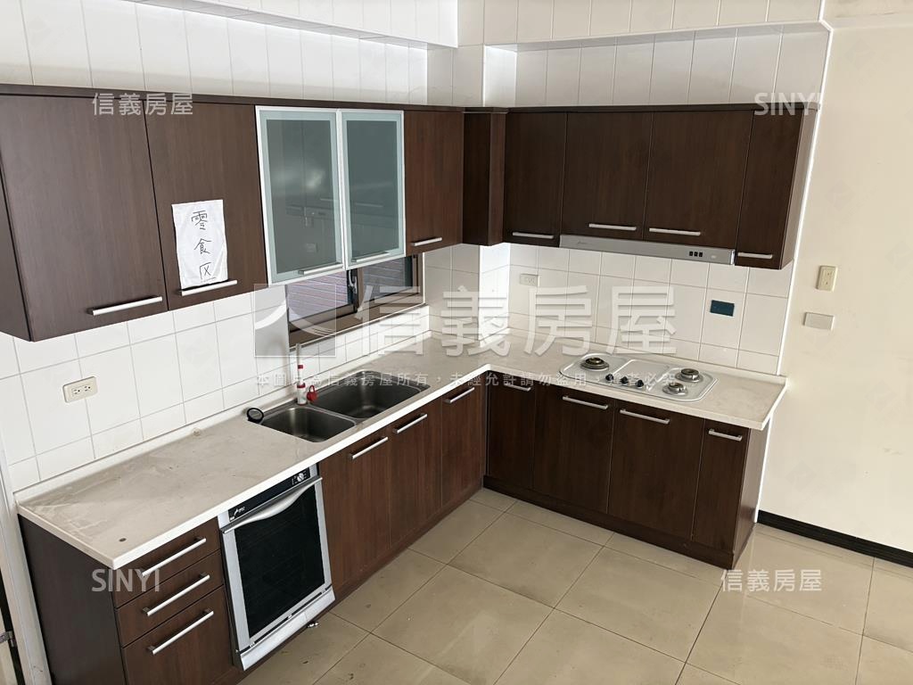 潛力１４期水湳中清路透店房屋室內格局與周邊環境