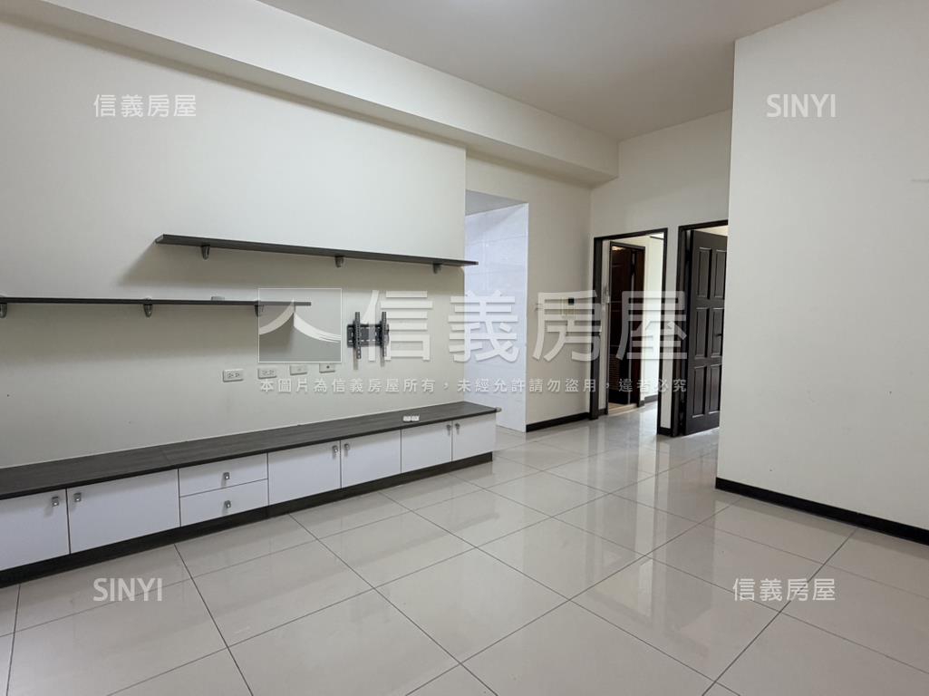 帝心明亮兩房兩衛平車房屋室內格局與周邊環境