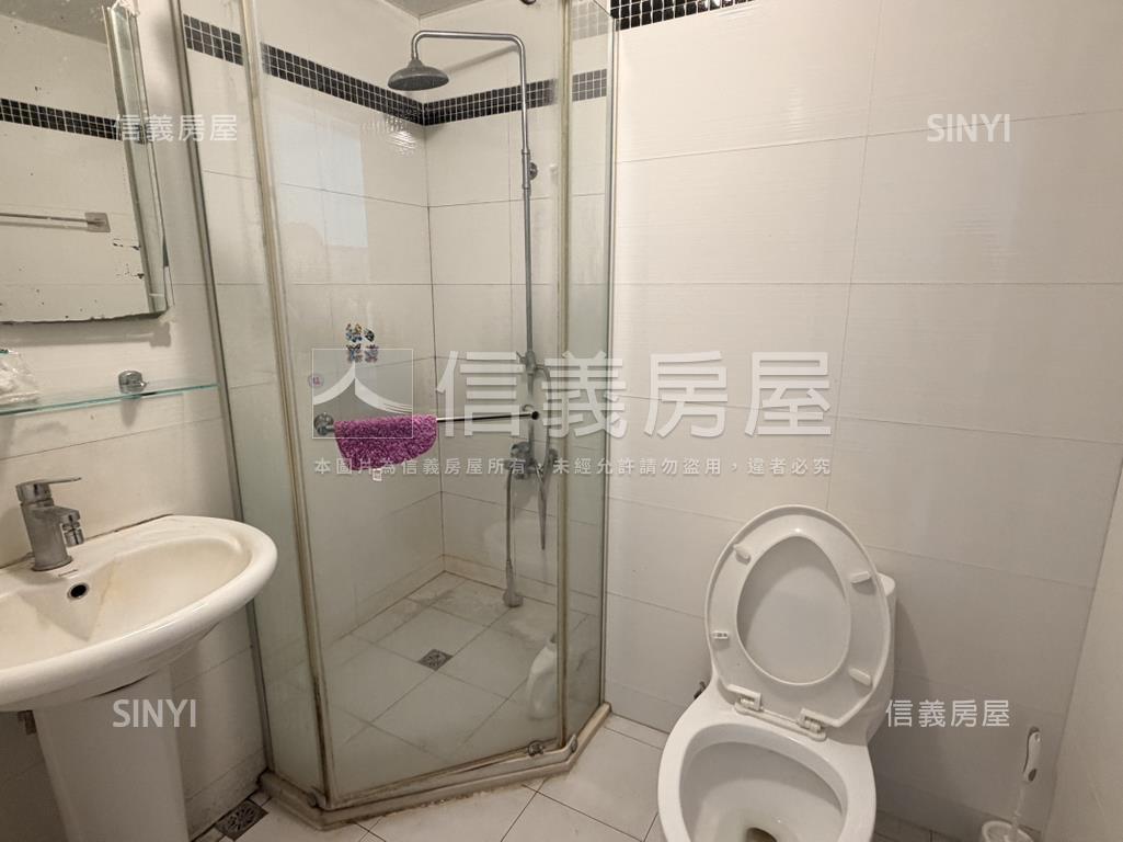 帝心明亮兩房兩衛平車房屋室內格局與周邊環境