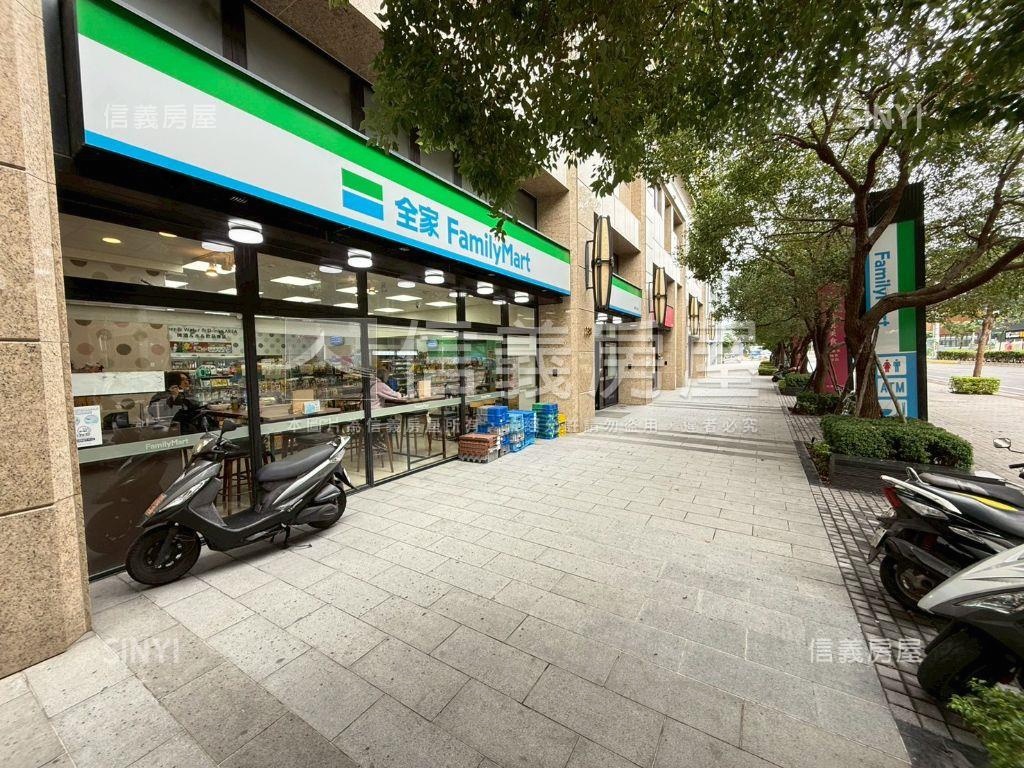 經國表參道三房Ｂ１車位房屋室內格局與周邊環境