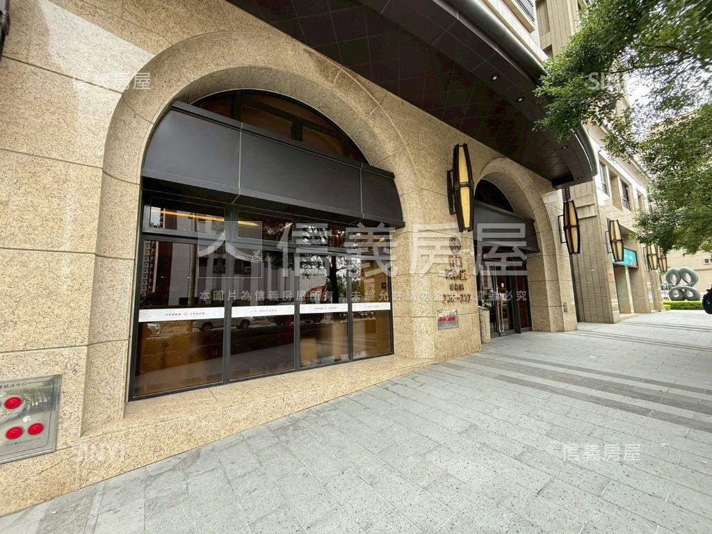 經國表參道三房Ｂ１車位房屋室內格局與周邊環境