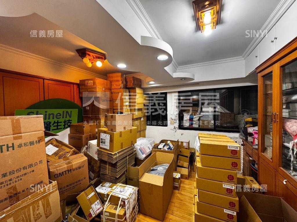 新莊低總價高樓宅房屋室內格局與周邊環境