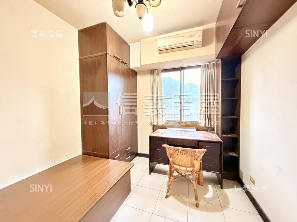 健華新城寧靜樹景３房車位房屋室內格局與周邊環境