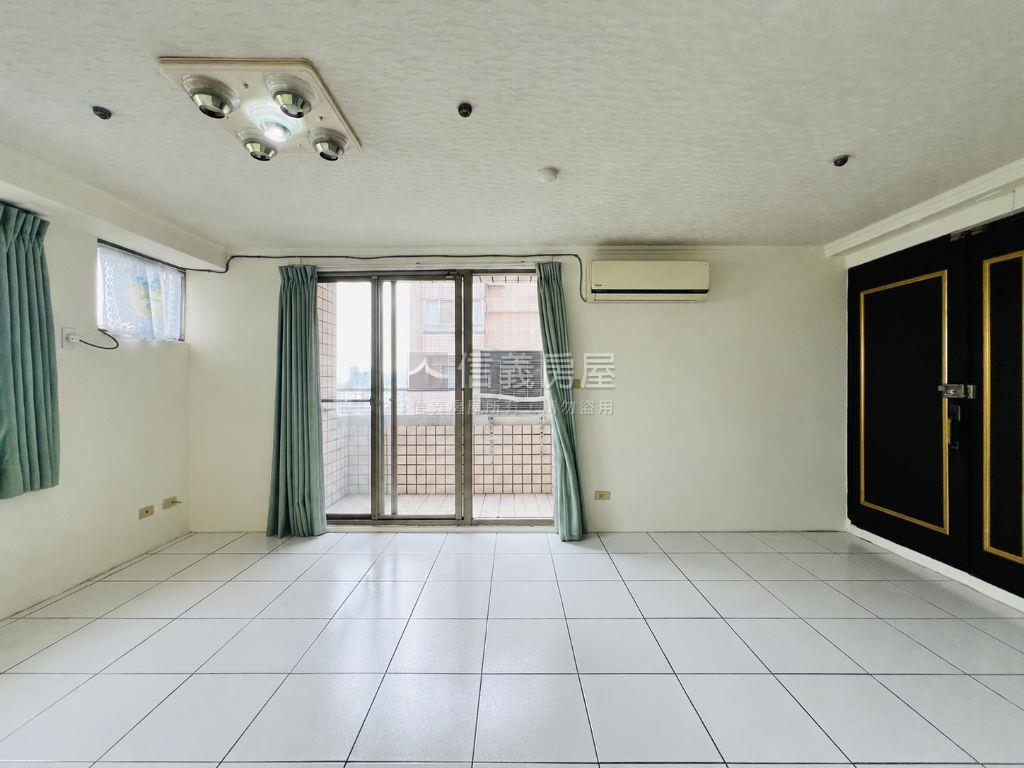 新青安文華高中高樓兩房房屋室內格局與周邊環境