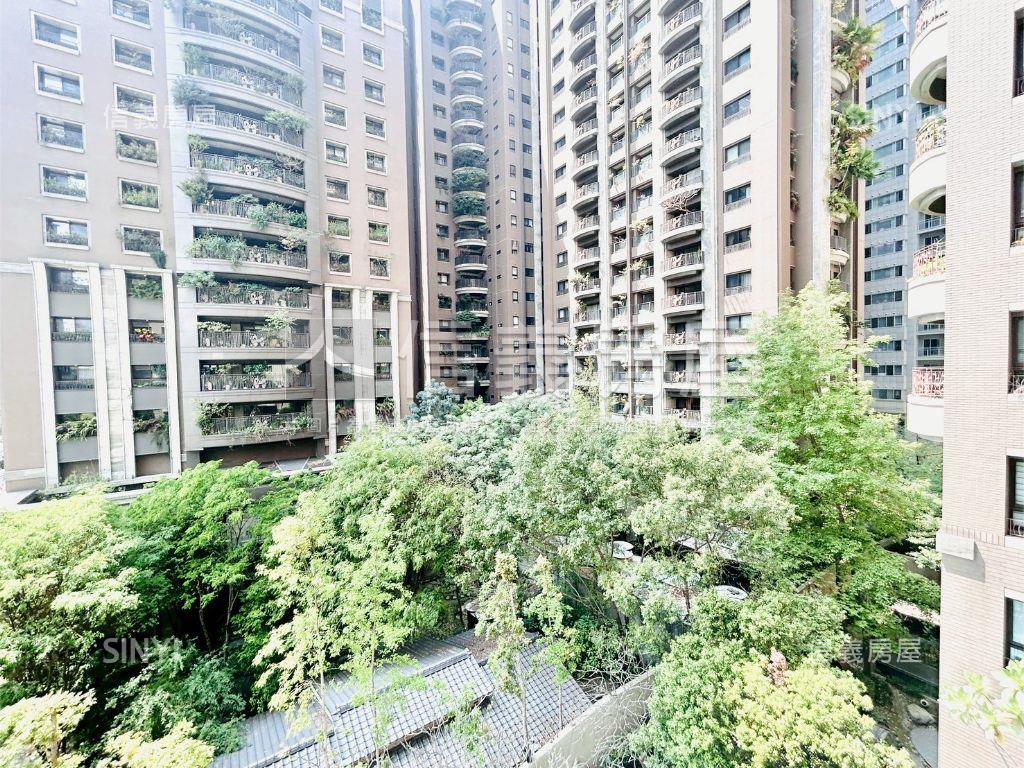 龍寶心臻邸５Ｂ房屋室內格局與周邊環境
