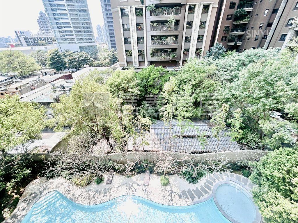 龍寶心臻邸５Ｂ房屋室內格局與周邊環境