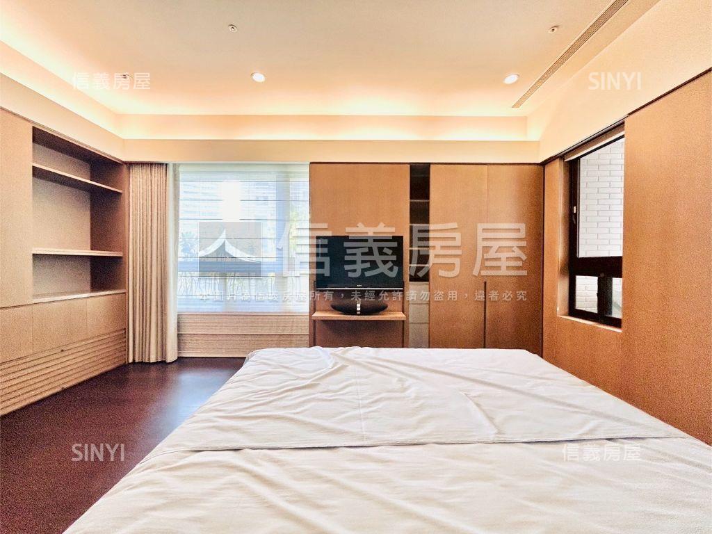 龍寶心臻邸５Ｂ房屋室內格局與周邊環境