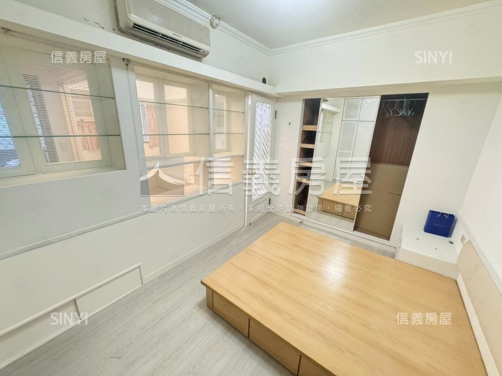 專任華爾滋電梯小資族２房房屋室內格局與周邊環境