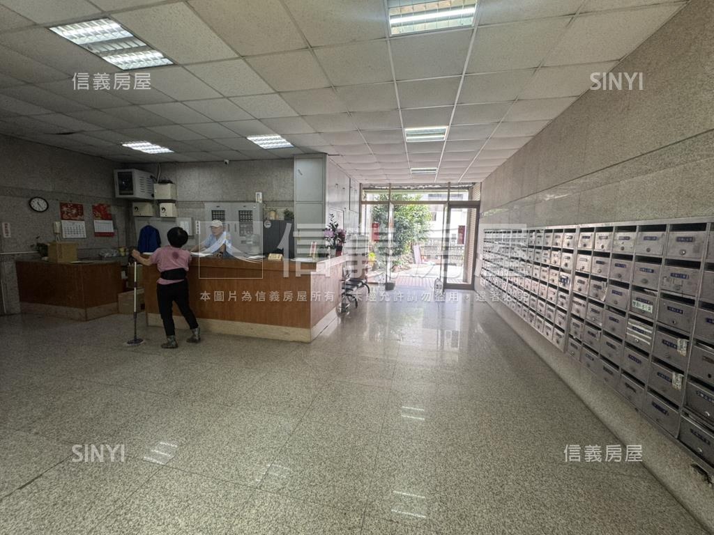 專任華爾滋電梯小資族２房房屋室內格局與周邊環境