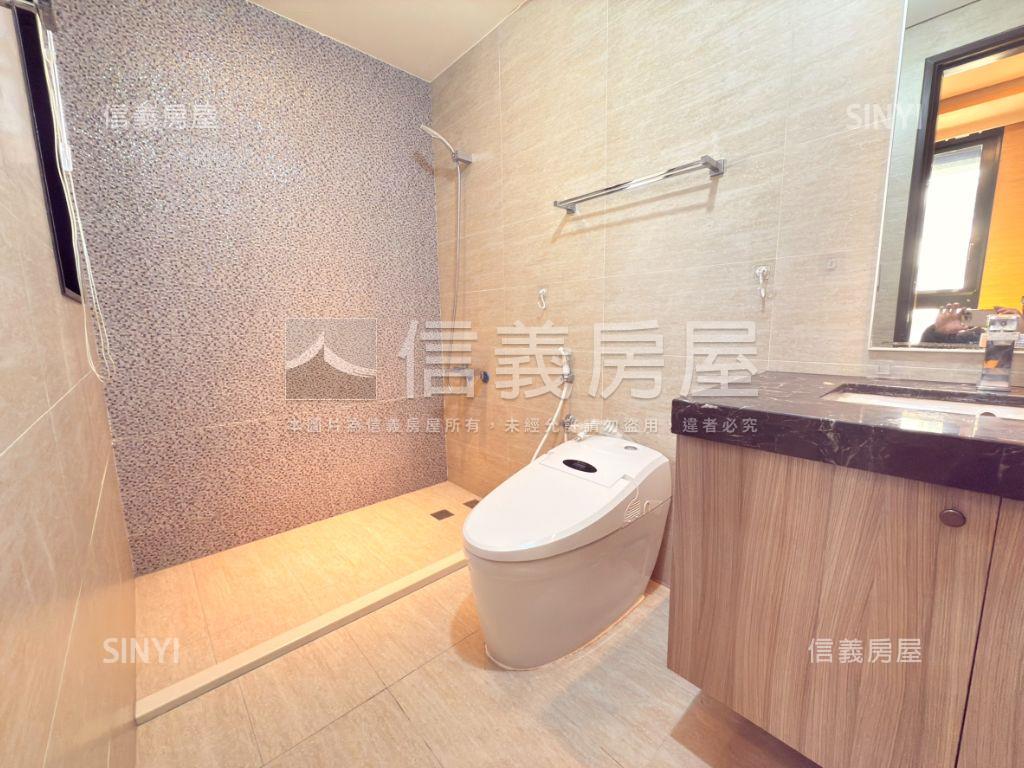 國聚知青三房美屋平面車位房屋室內格局與周邊環境