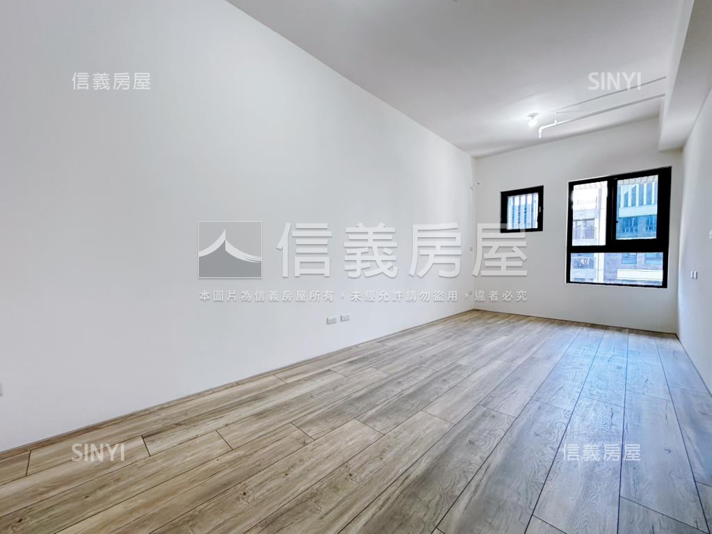 ［綠雅圖］次頂樓兩房平車房屋室內格局與周邊環境