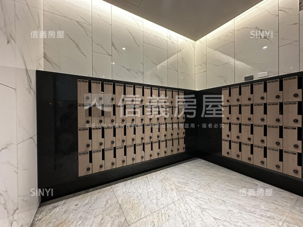 ［綠雅圖］次頂樓兩房平車房屋室內格局與周邊環境