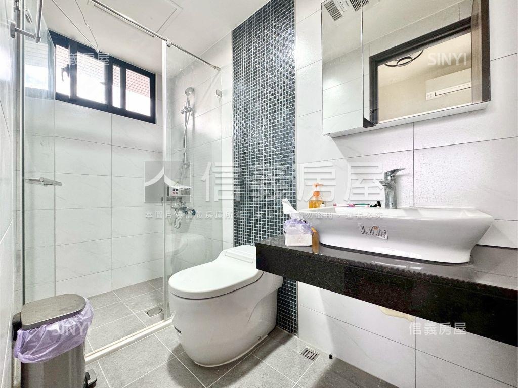 近高科大屋齡四年三房平車房屋室內格局與周邊環境