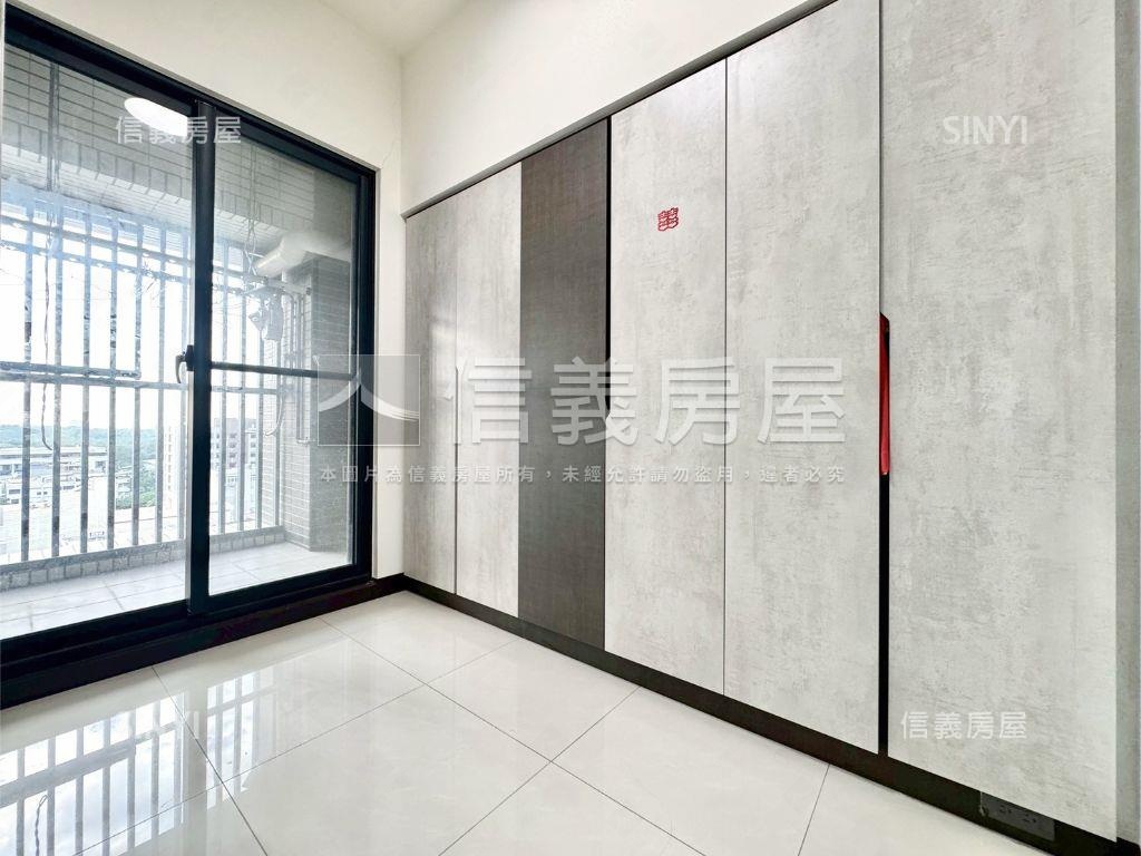 近高科大屋齡四年三房平車房屋室內格局與周邊環境