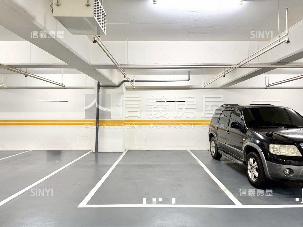 近高科大屋齡四年三房平車房屋室內格局與周邊環境