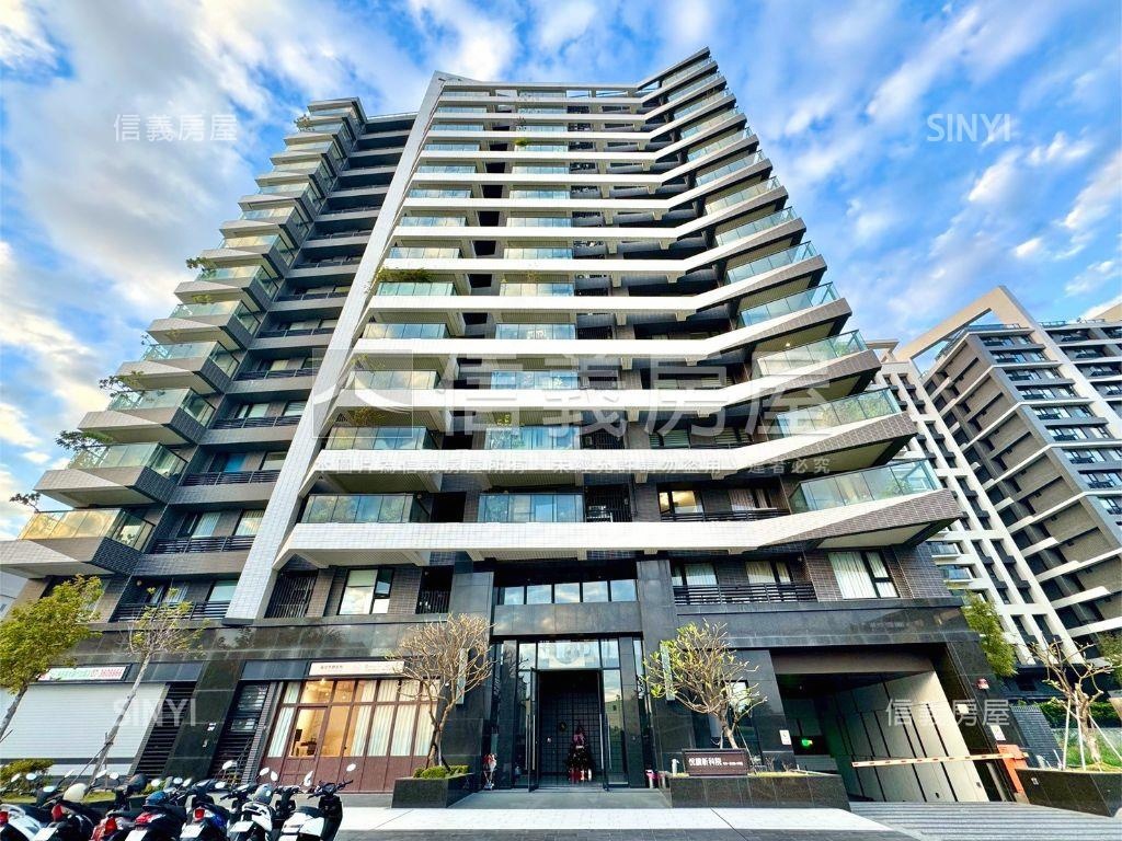 近高科大屋齡四年三房平車房屋室內格局與周邊環境