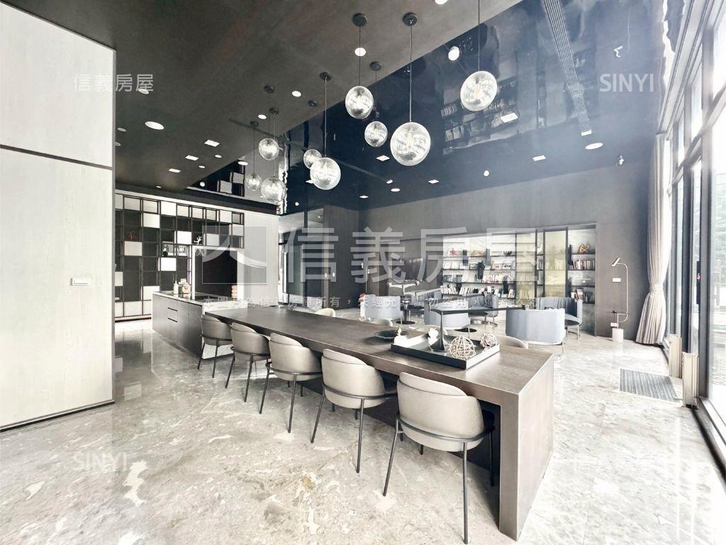 近高科大屋齡四年三房平車房屋室內格局與周邊環境