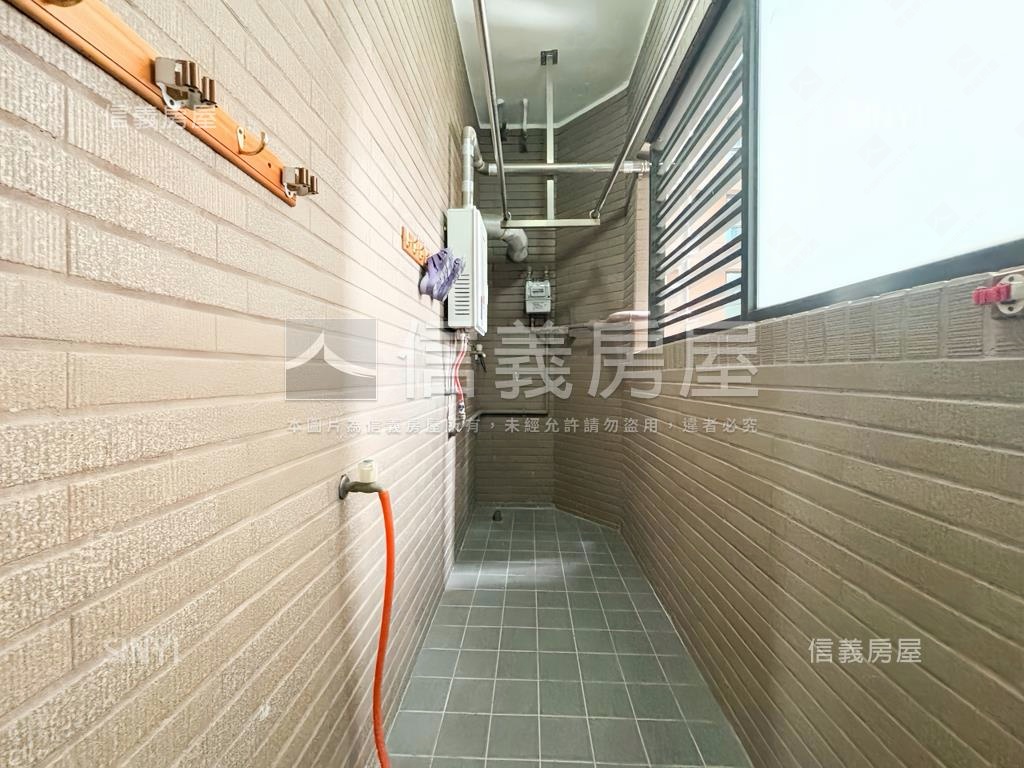 國家美術館四房平車房屋室內格局與周邊環境