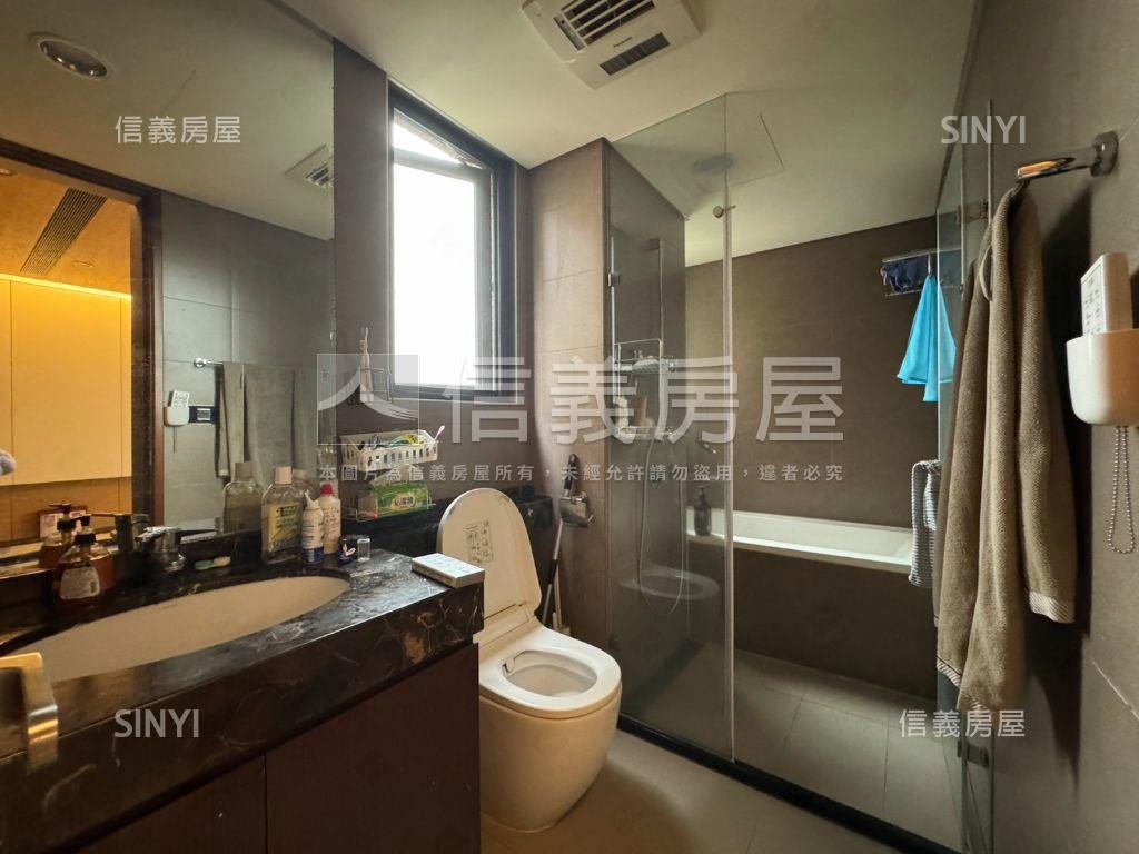 這是聯勤三喜制震宅房屋室內格局與周邊環境