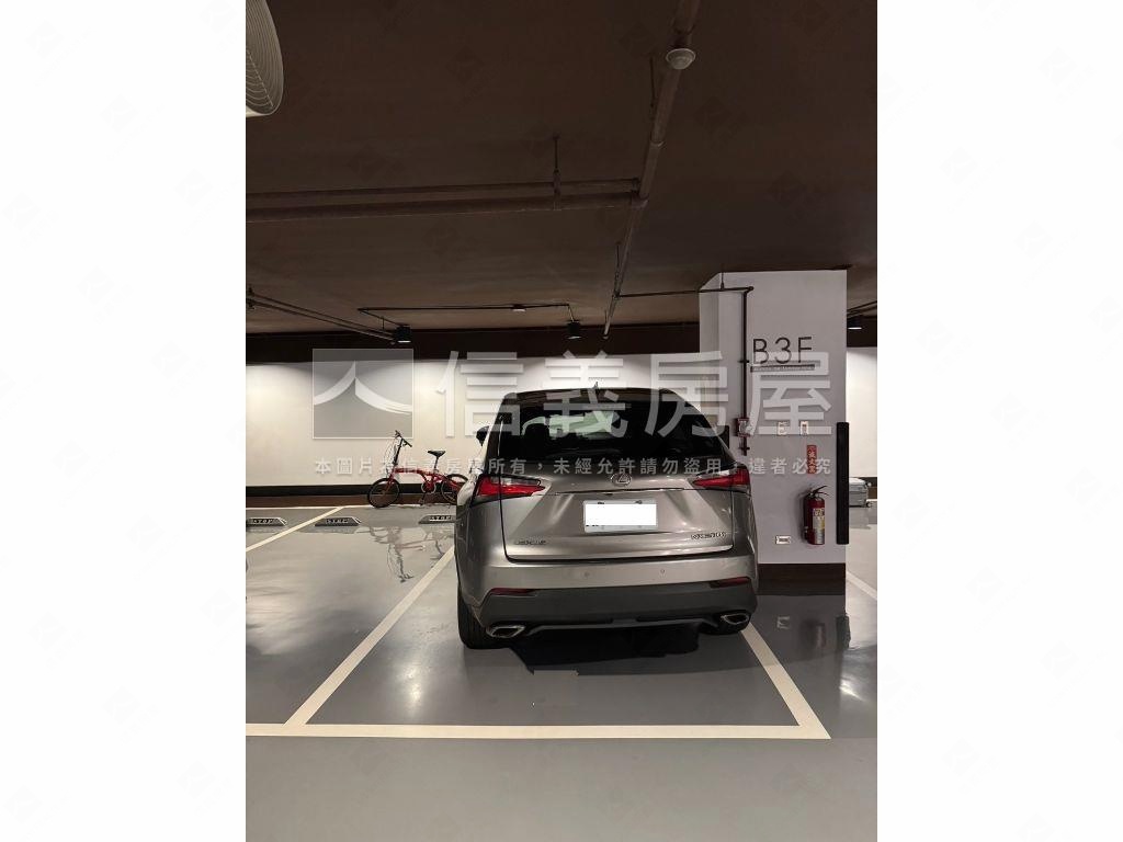 這是聯勤三喜制震宅房屋室內格局與周邊環境