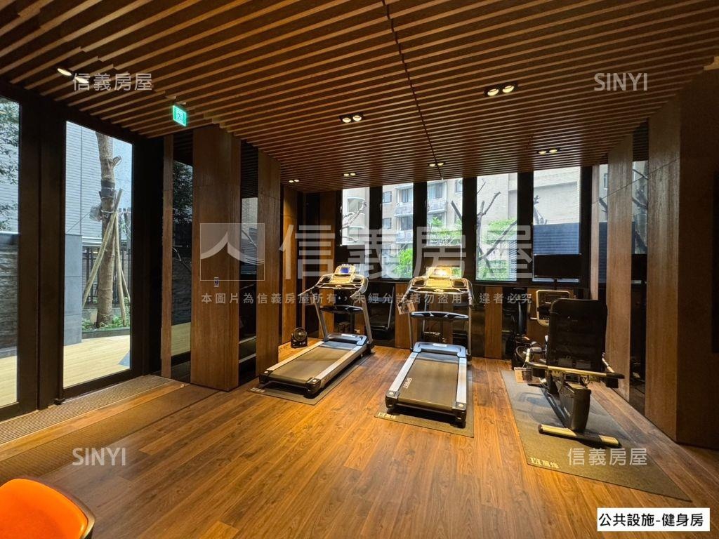 這是聯勤三喜制震宅房屋室內格局與周邊環境