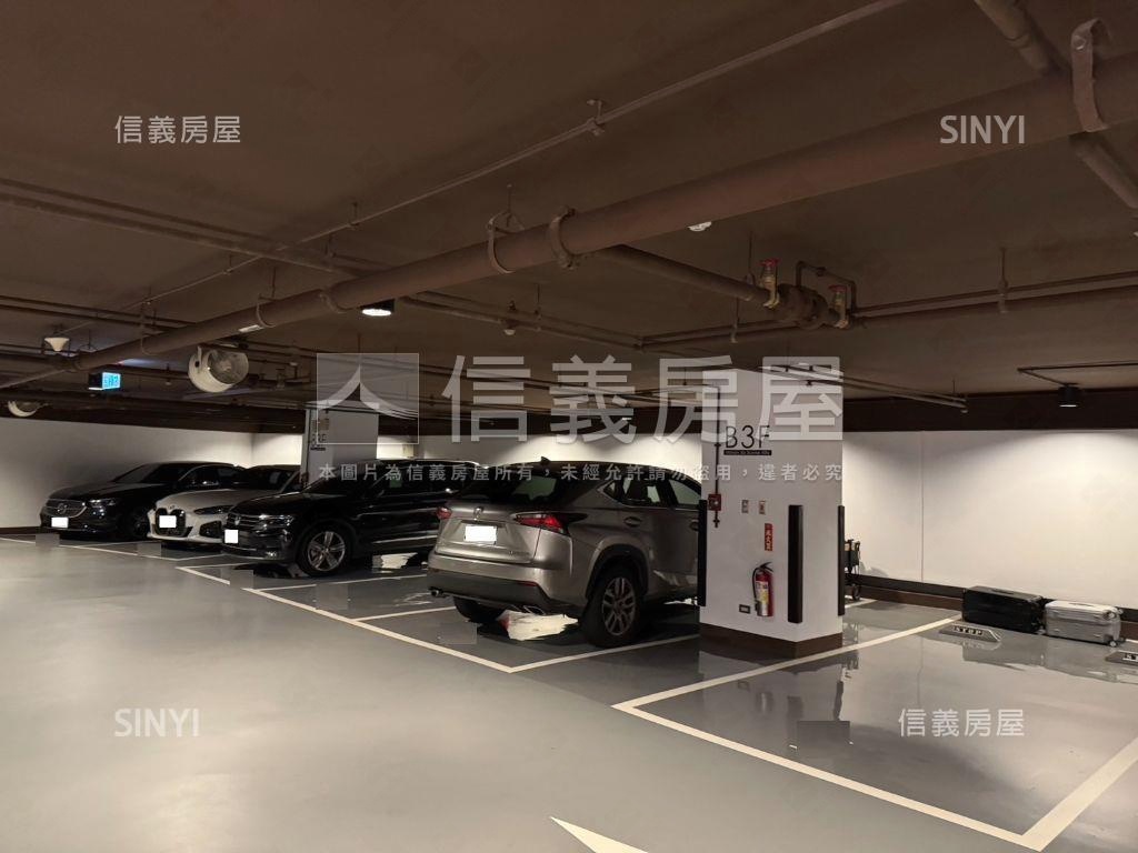 這是聯勤三喜制震宅房屋室內格局與周邊環境