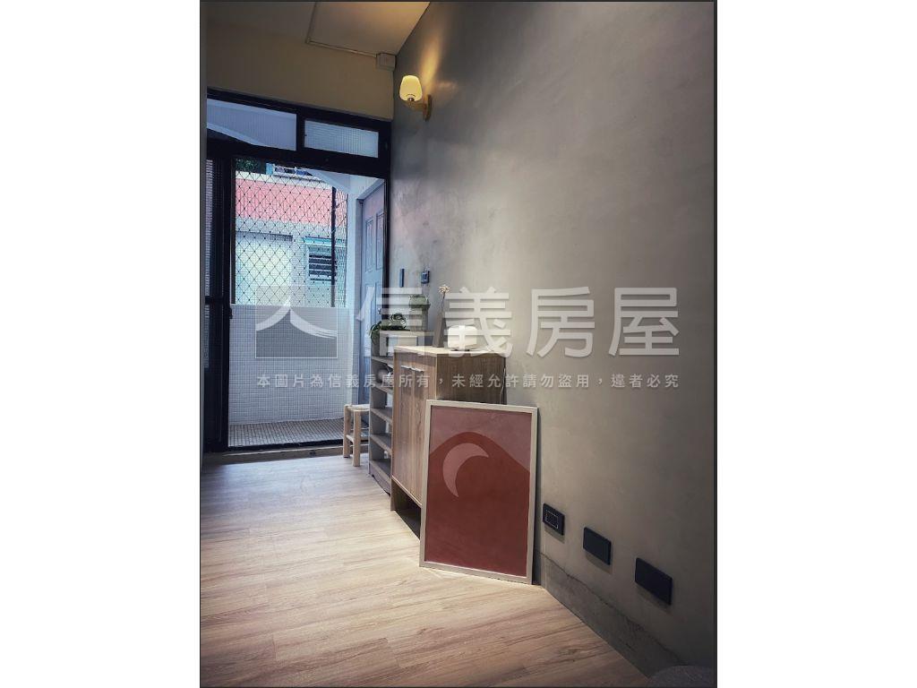 新莊丹鳳低總雙層高效收益房屋室內格局與周邊環境