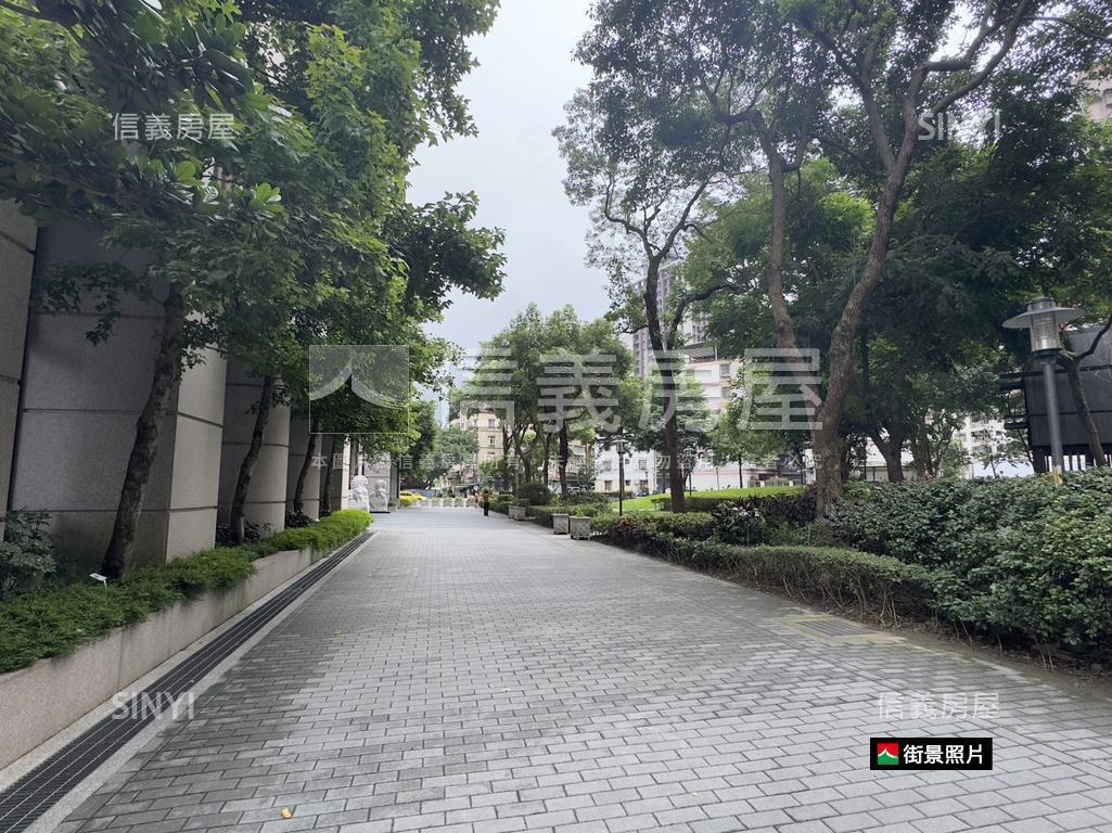 君泰凰３＋１房坡平車位房屋室內格局與周邊環境