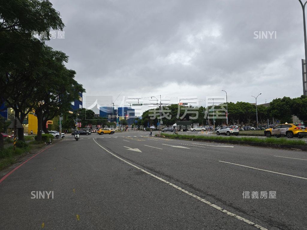 亞昕喜徠登一房車位近高鐵房屋室內格局與周邊環境