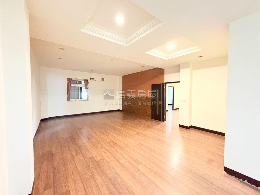 茄苳路大地坪附農舍房屋室內格局與周邊環境