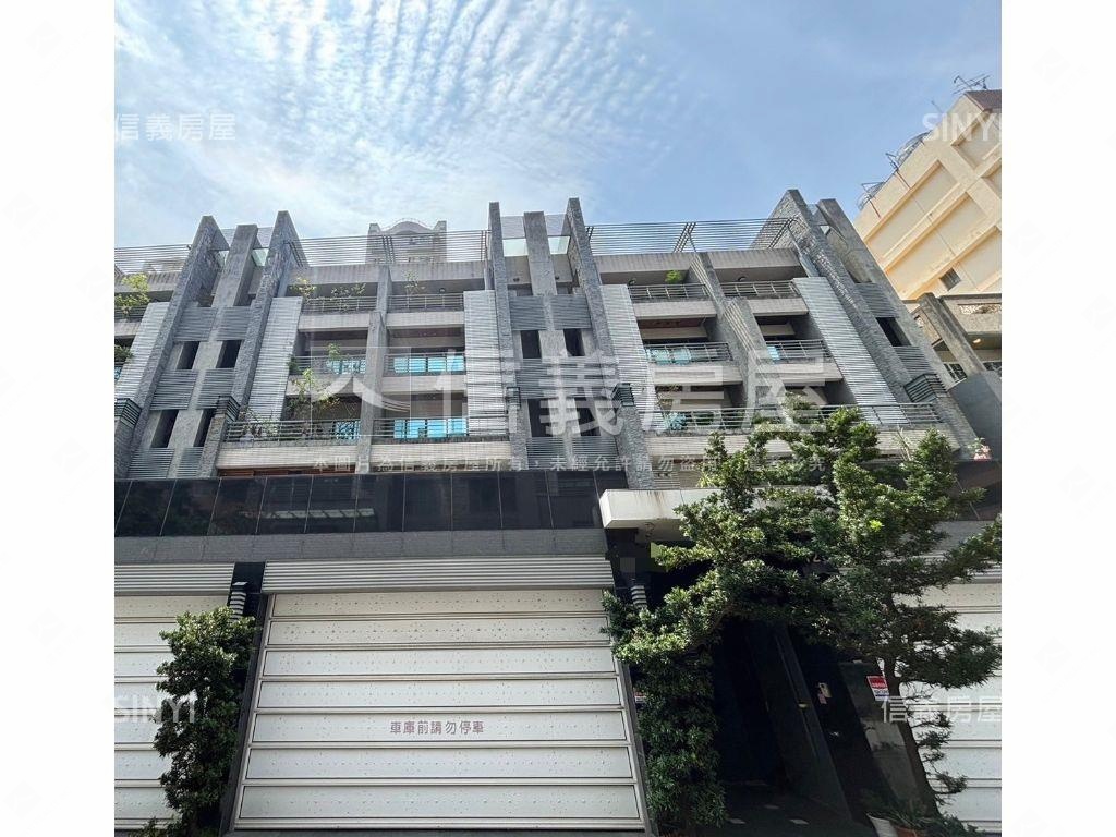 巨蛋凹子底大地坪豪宅別墅房屋室內格局與周邊環境