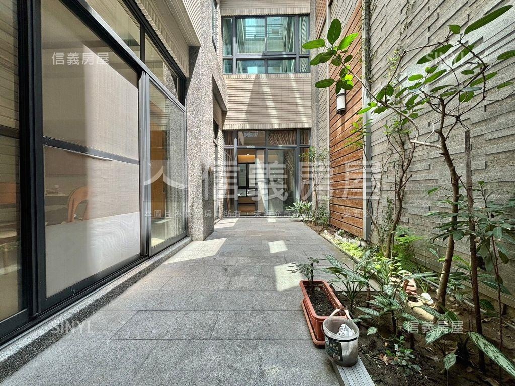巨蛋凹子底大地坪豪宅別墅房屋室內格局與周邊環境