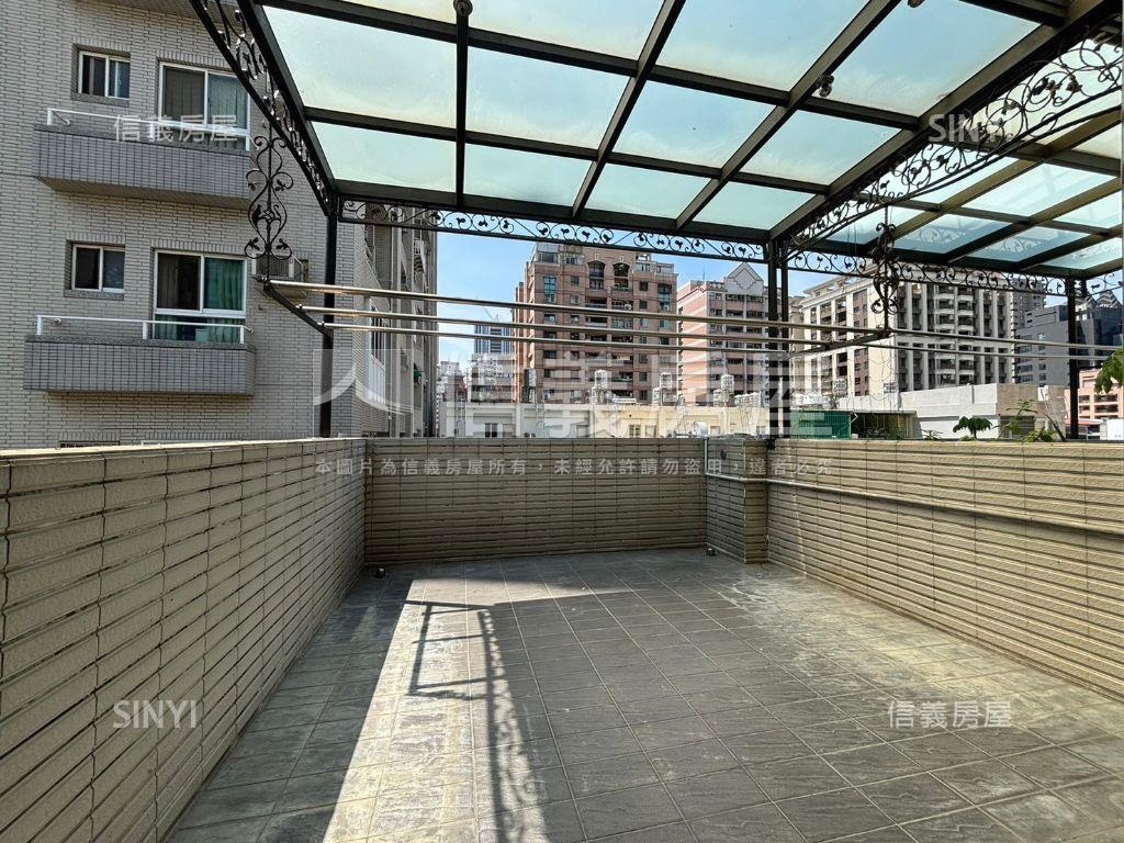 巨蛋凹子底大地坪豪宅別墅房屋室內格局與周邊環境