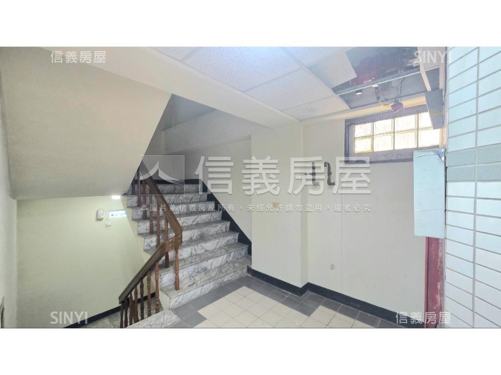 一層一戶獨立衛浴辦公室房屋室內格局與周邊環境