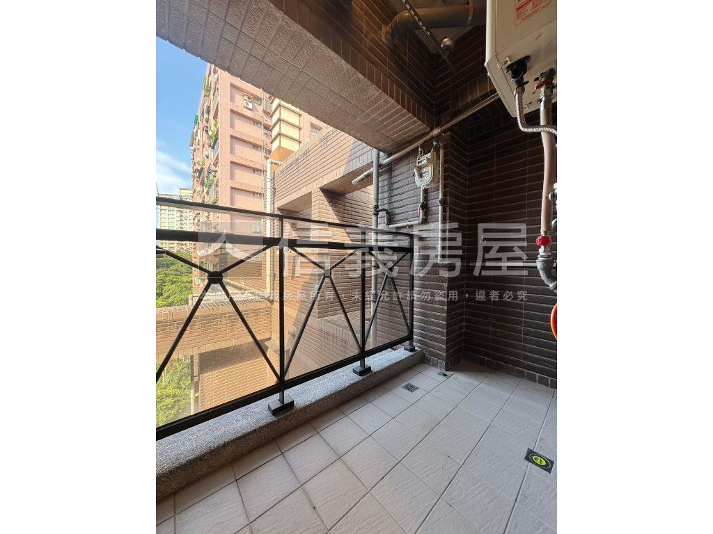 ⭐康寧街美妝三房＋車位⭐房屋室內格局與周邊環境
