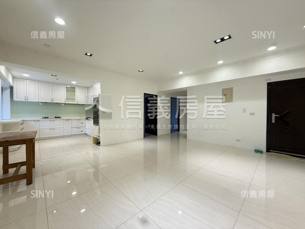 近北流商圈邊間一樓店辦住房屋室內格局與周邊環境