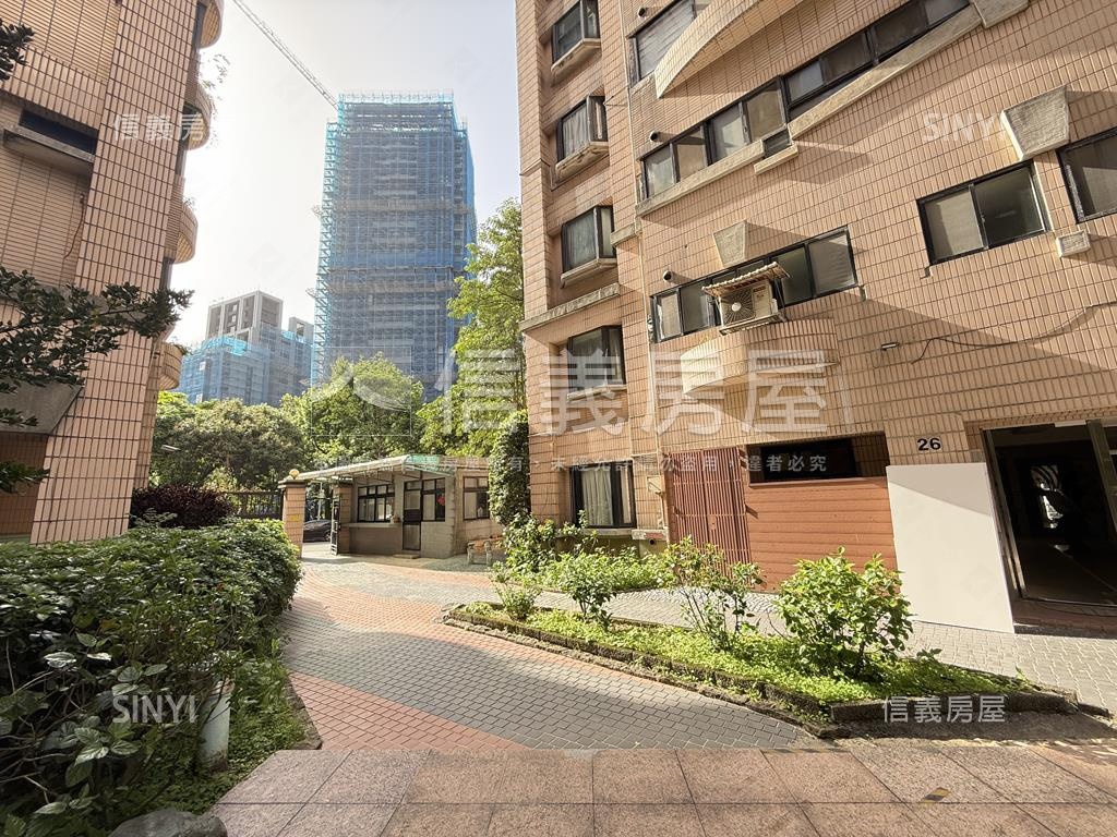 近北流商圈邊間一樓店辦住房屋室內格局與周邊環境