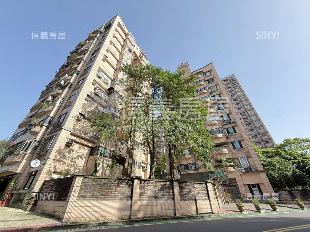 近北流商圈邊間一樓店辦住房屋室內格局與周邊環境