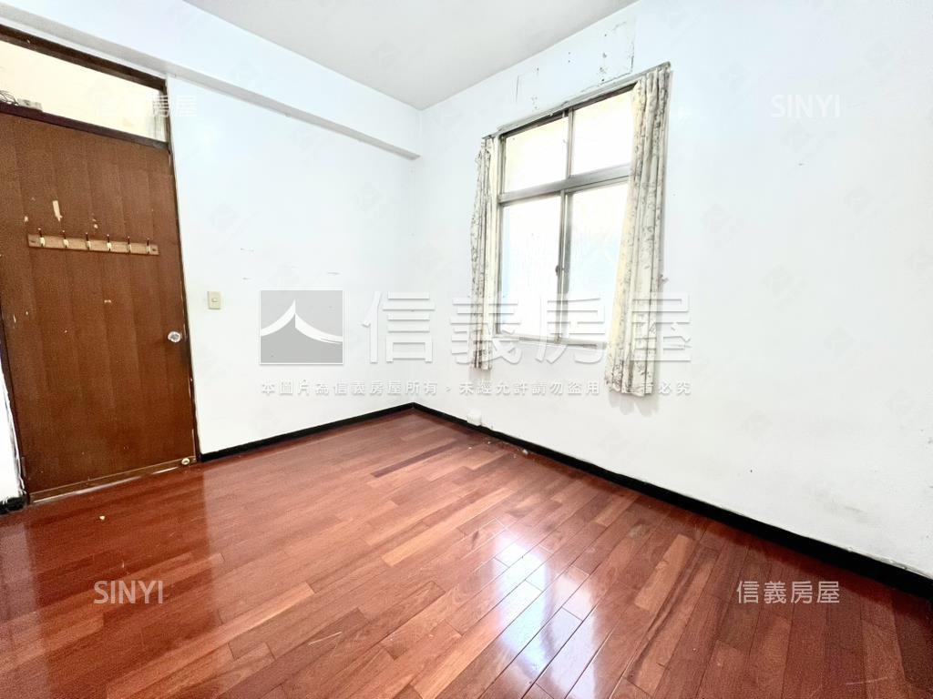 近景安站採光大空間房屋室內格局與周邊環境