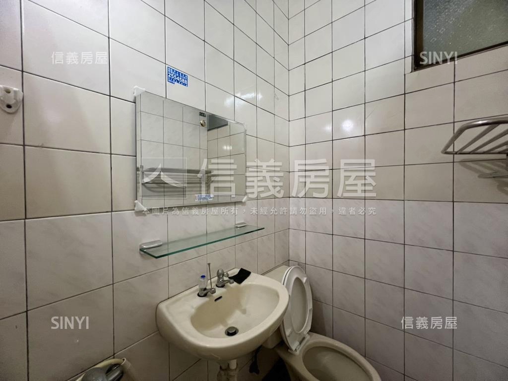 草湖寮約１５米路傳統店住房屋室內格局與周邊環境