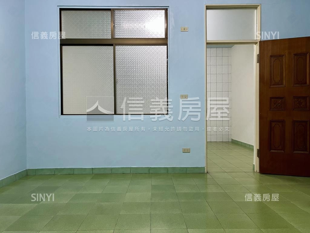 草湖寮約１５米路傳統店住房屋室內格局與周邊環境