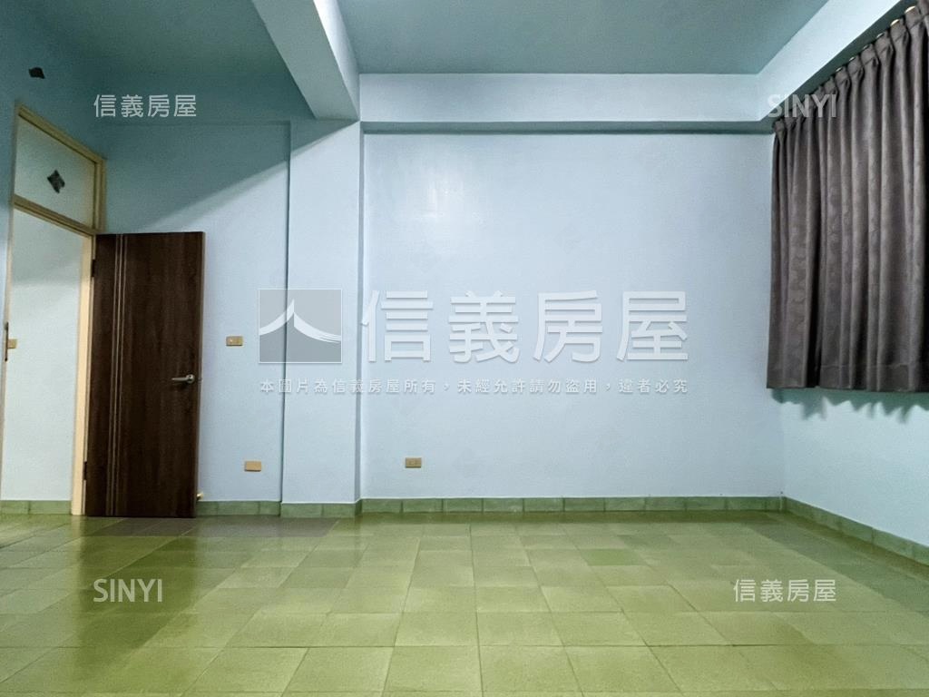 草湖寮約１５米路傳統店住房屋室內格局與周邊環境