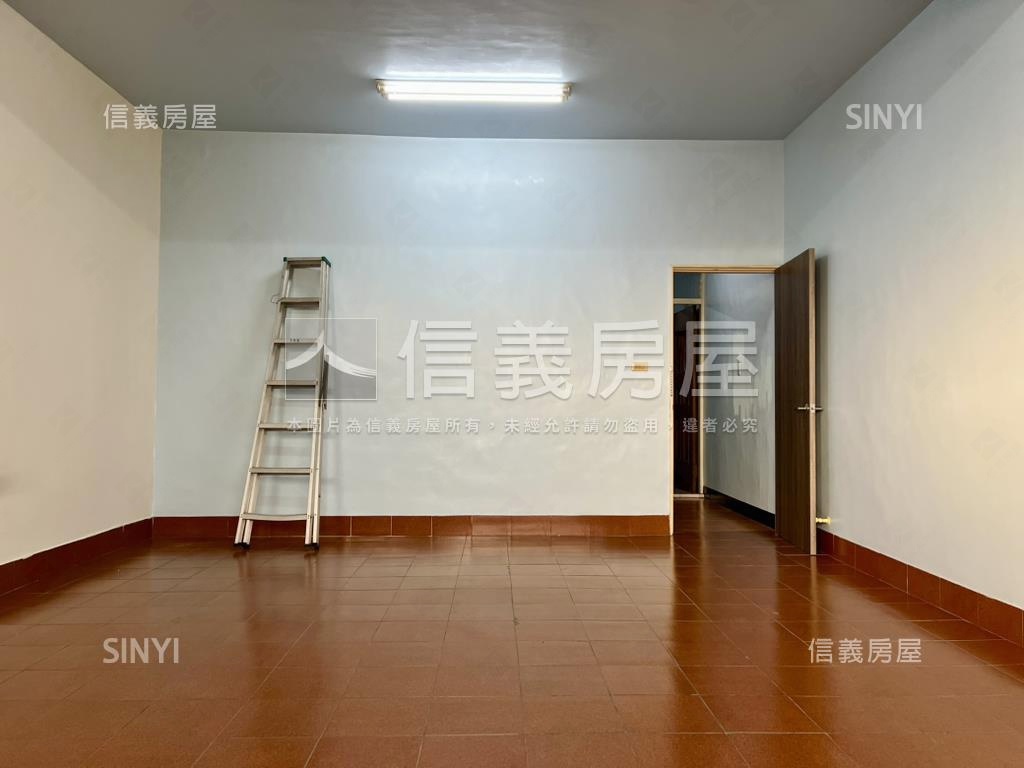 草湖寮約１５米路傳統店住房屋室內格局與周邊環境