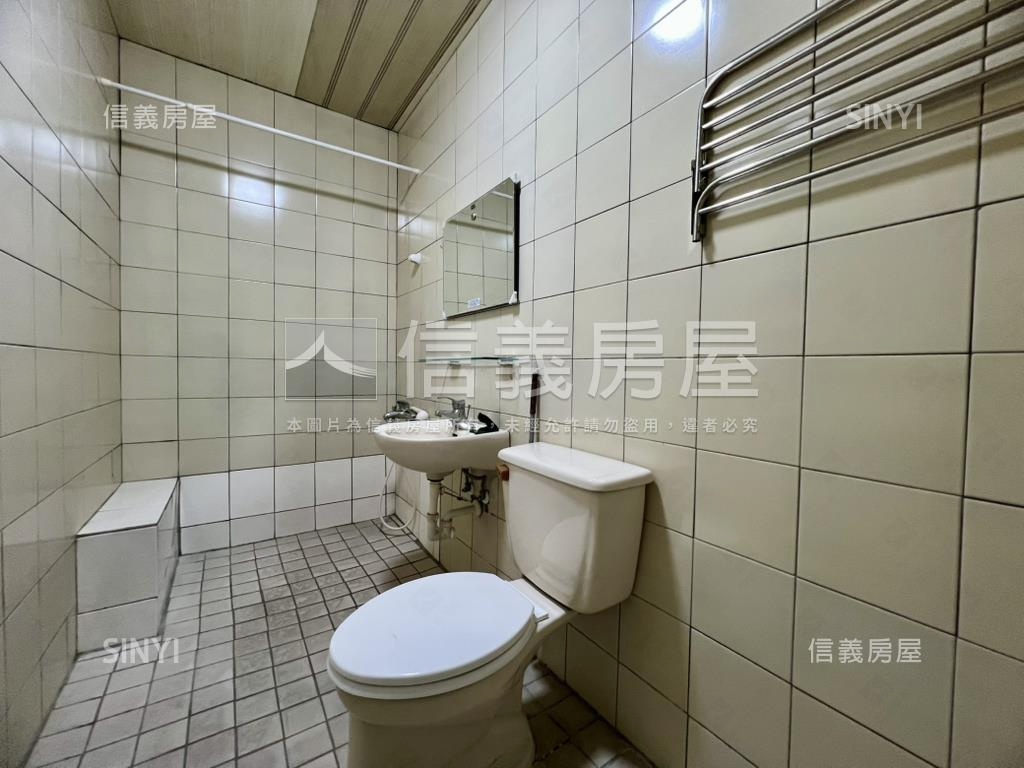 草湖寮約１５米路傳統店住房屋室內格局與周邊環境