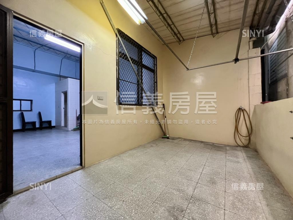 草湖寮約１５米路傳統店住房屋室內格局與周邊環境