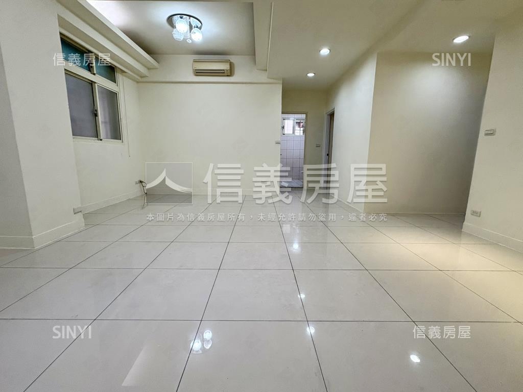 新店中正電梯優質挑高一樓房屋室內格局與周邊環境