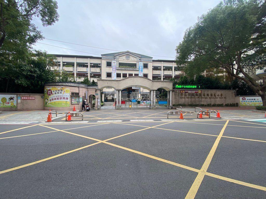 近樹林火車站公寓房屋室內格局與周邊環境